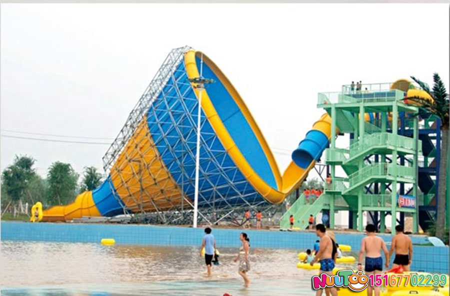 The difference between large water parks and small and medium-sized water parks in site selection