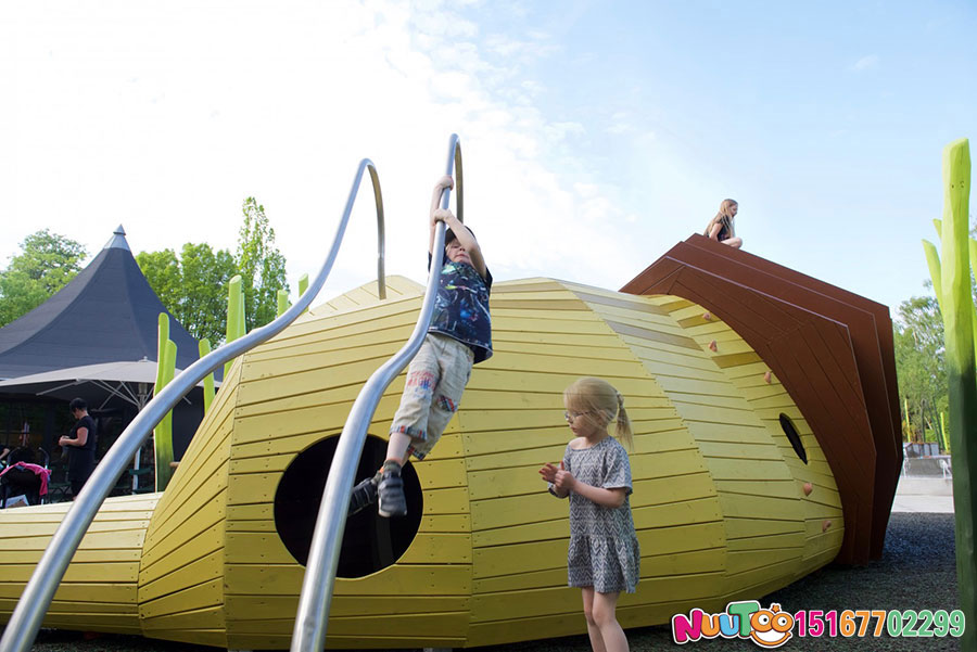 Outdoor children's play equipment manufacturers which is good