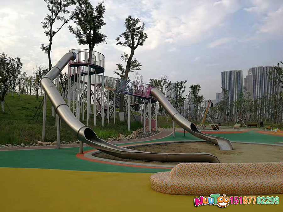 Non-standard amusement + Chengdu Gaotou Corridor and stainless steel slide + swan combination slide (18)