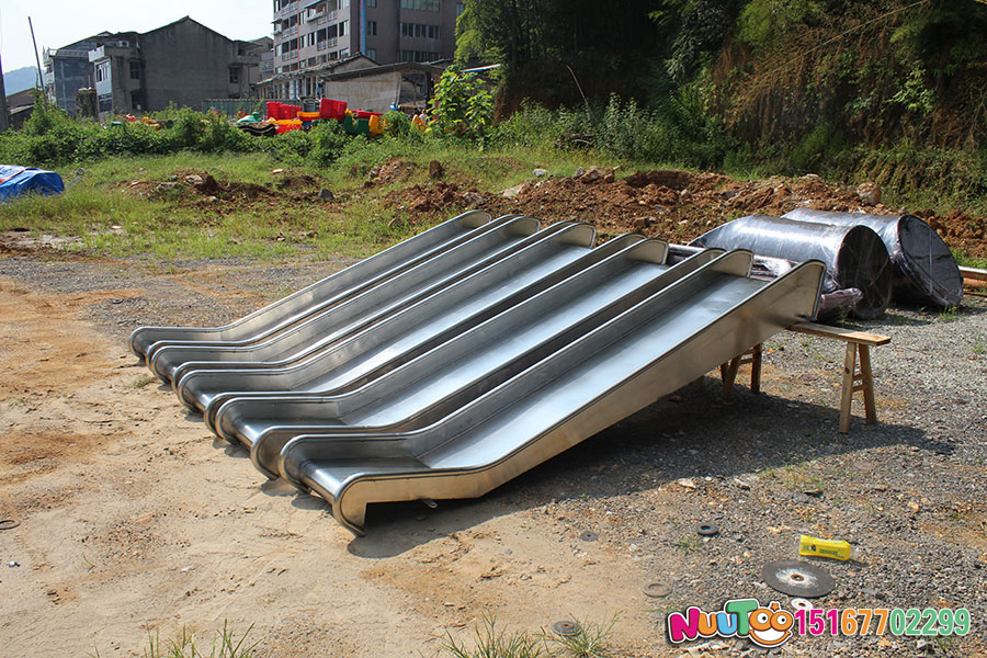 Chau Niji Tour + Stainless Steel Slide + Shanxi Yuncheng Kindergarten Case - (32)
