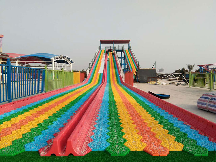 Dry snow slide + rainbow slide (3)