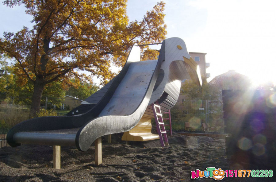 How should the slide manufacturer choose? There are three aspects of the following