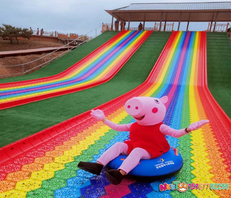 Colorful slides + colorful slides + dry snow slides + leap slides - (17)