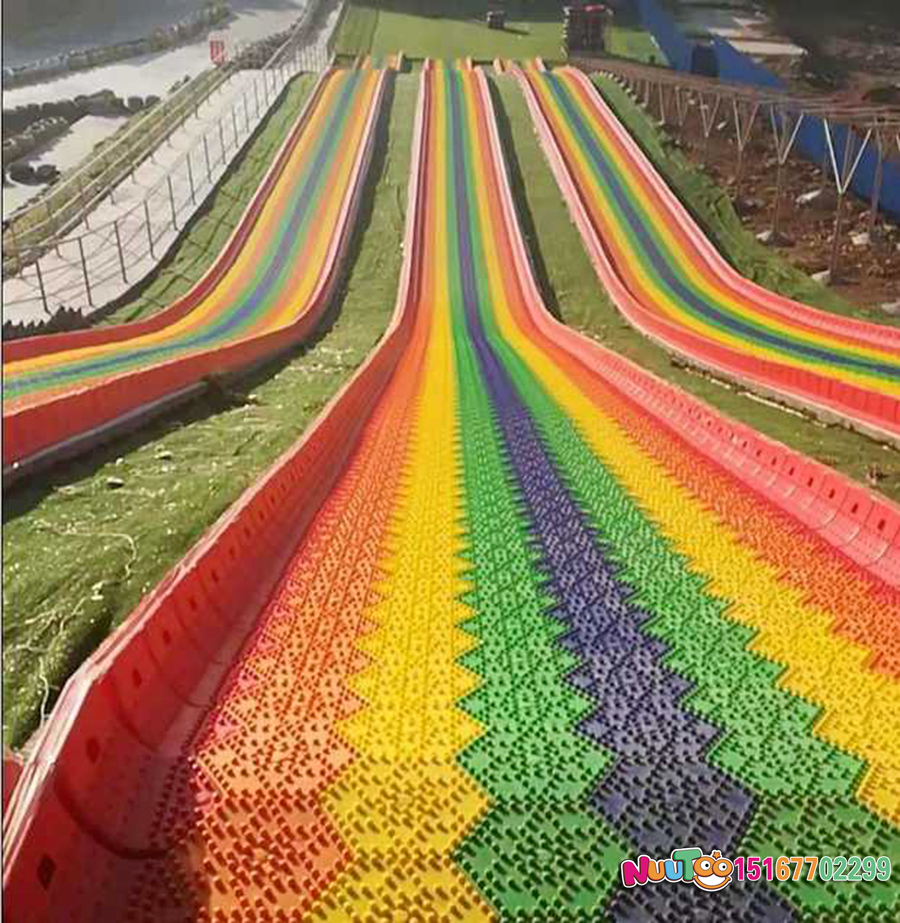Colorful slide + colorful slide + dry snow slide + leap slide - (15)