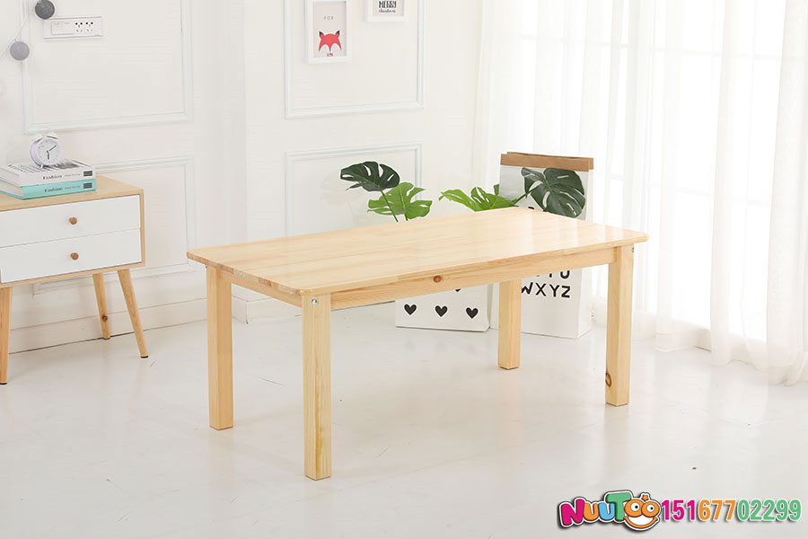 Which kind of child table and Chair is well maintained? To consider