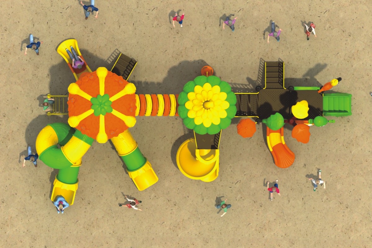 playground house with slide (3)