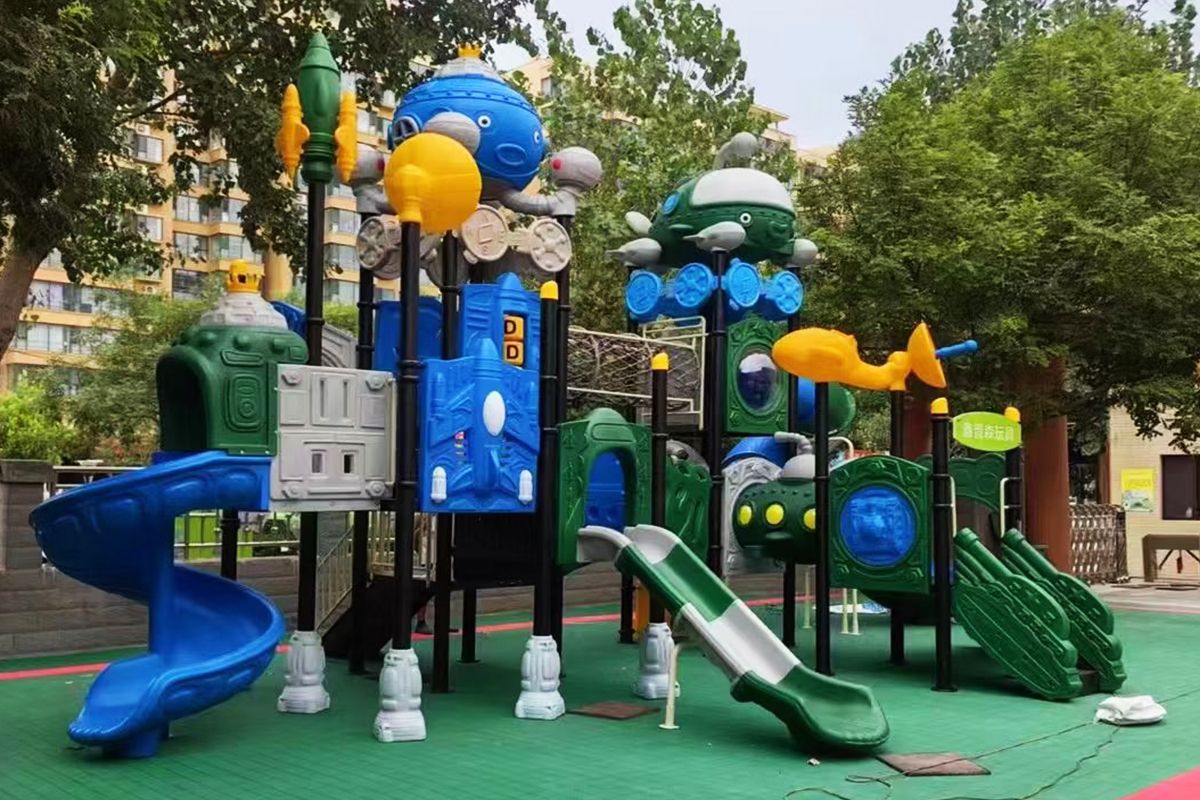kids space playground (6)