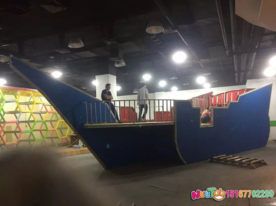 Interior children's playground development prospects