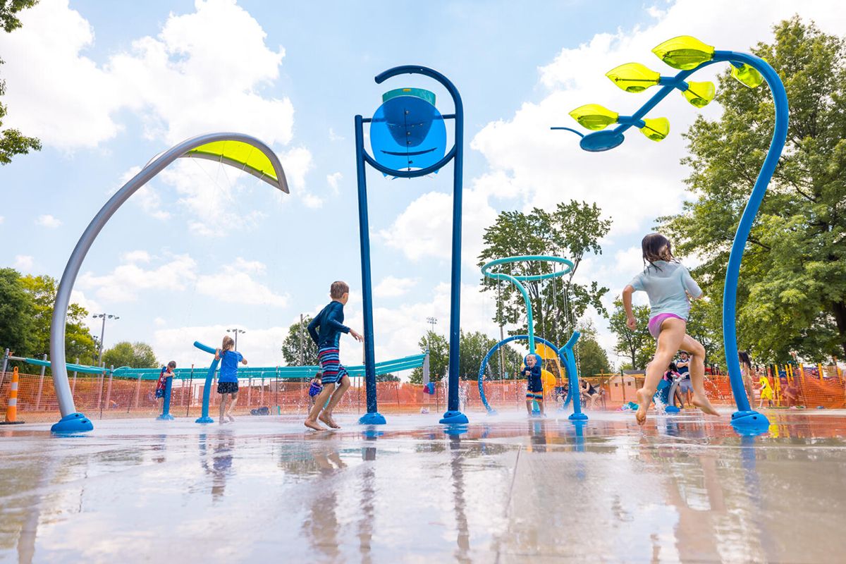 Water play equipment (4)
