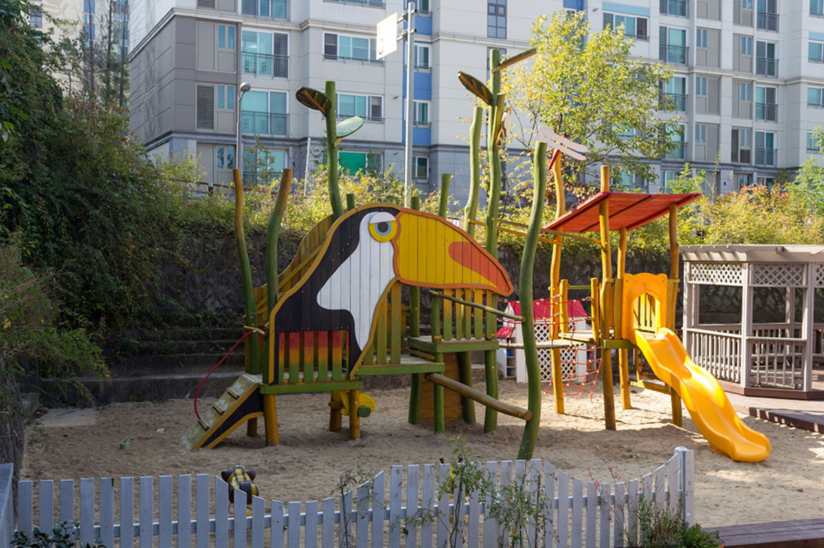 Outdoor wooden playground (9)