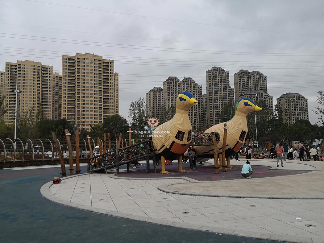 Dove Playground (3)