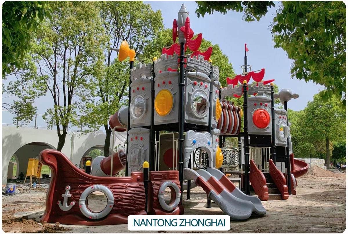 Outdoor playground case study (39)