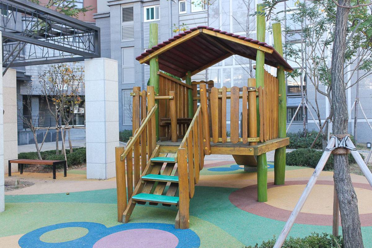 Wooden Playground Equipment (6)