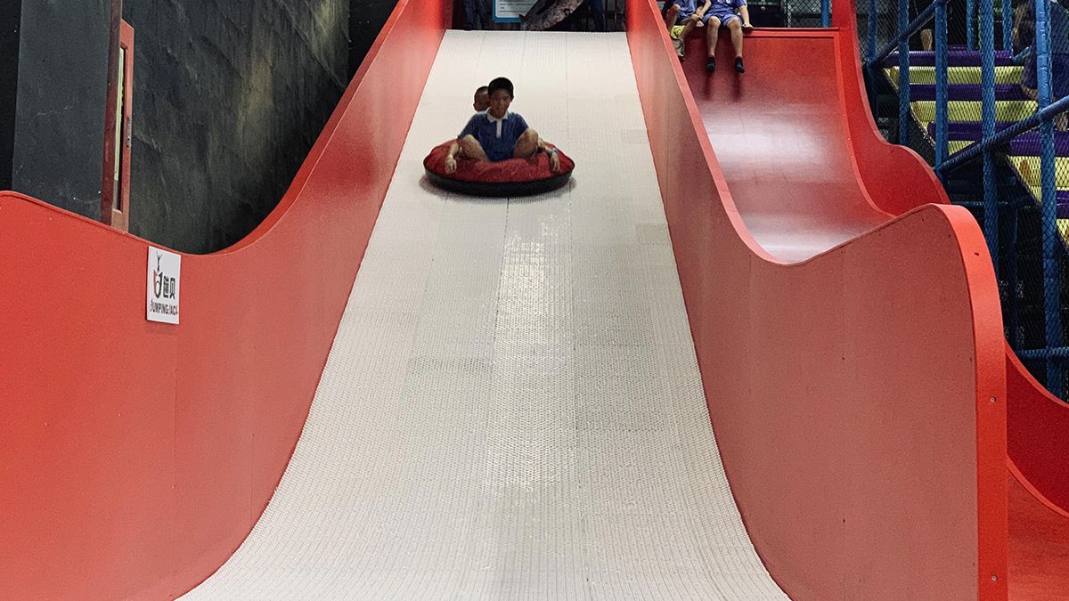indoor children's devil slide (2)