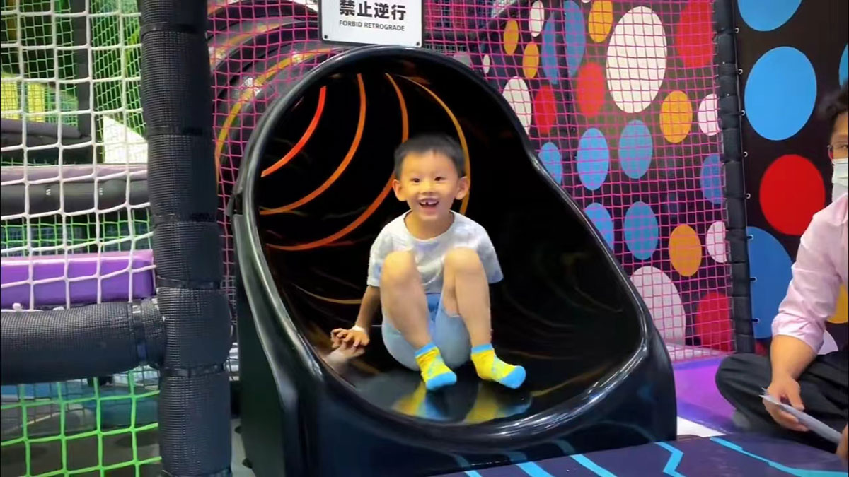 indoor play equipment commercial (4)