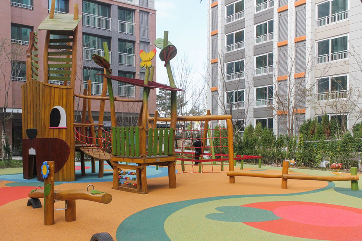 Is The Kindergarten Slide Is A Child's Fairy Garden? Along with Children's Joy And Growth