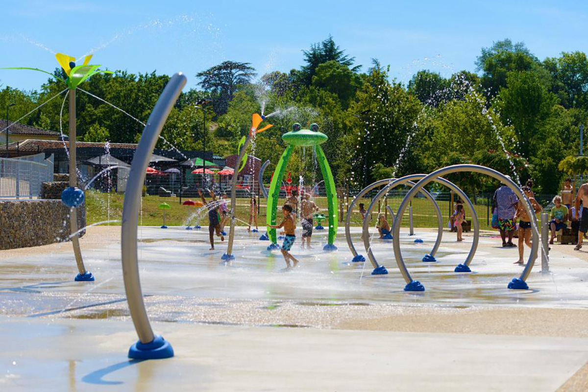 splash pad playground equipment (2)