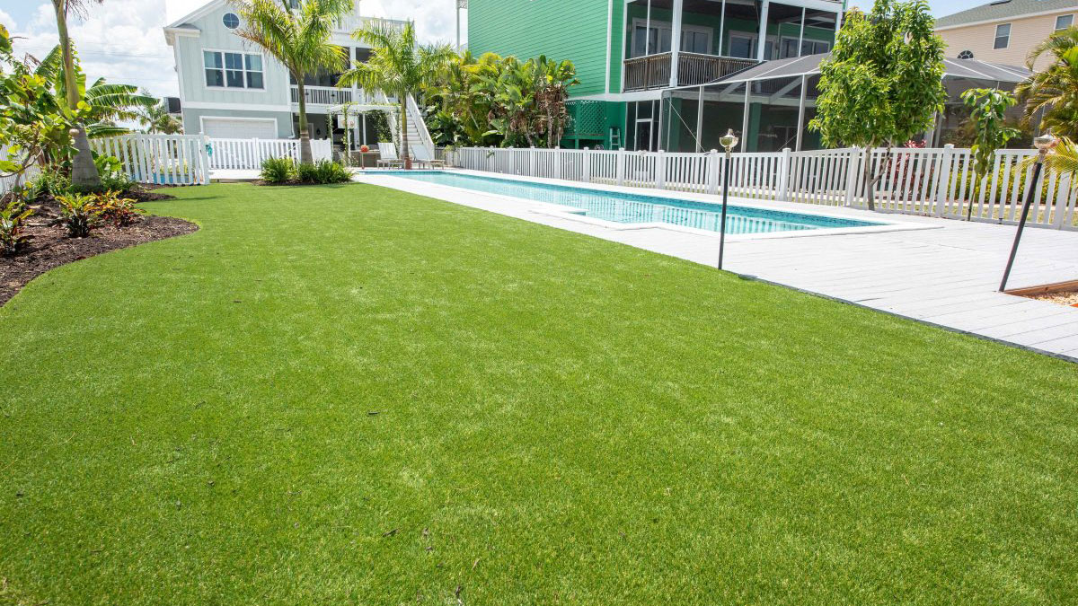 artificial turf for playground surfacing (2)