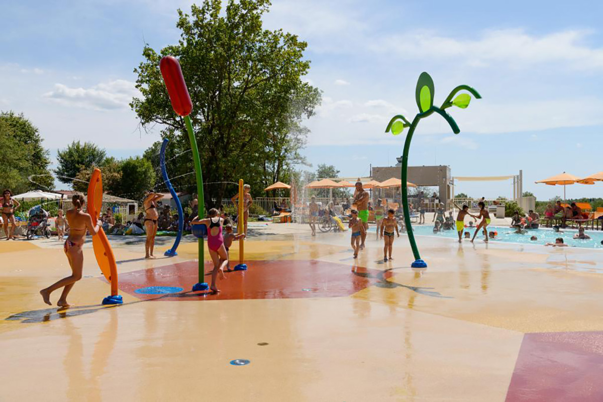 splash pad spray equipment (2)