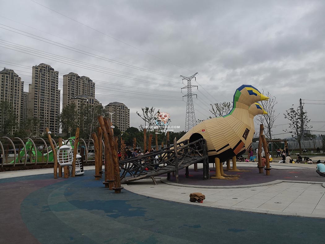 Dove Playground (4)