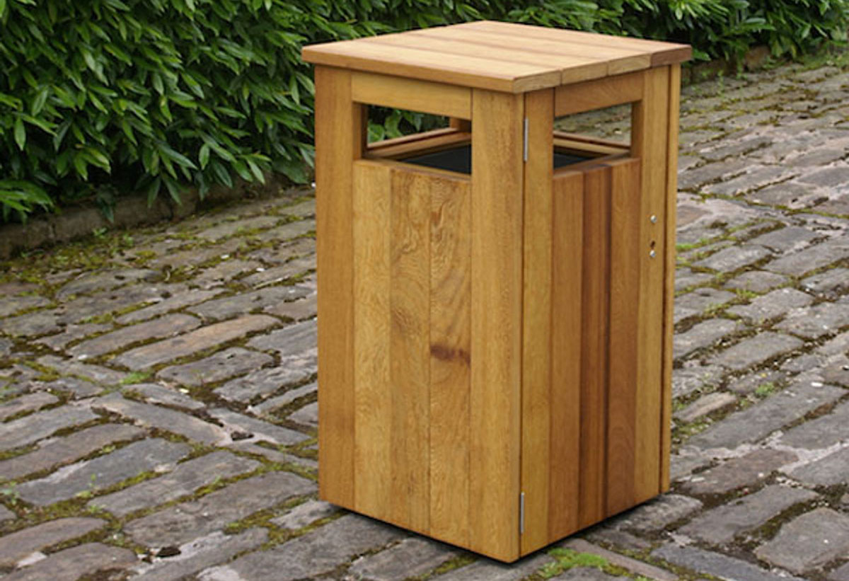 Wooden rubbish bin (4)