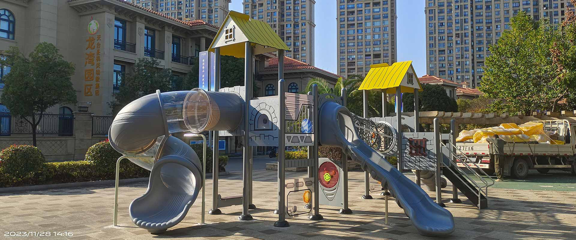 Tiantai PE Playground Equipment Case