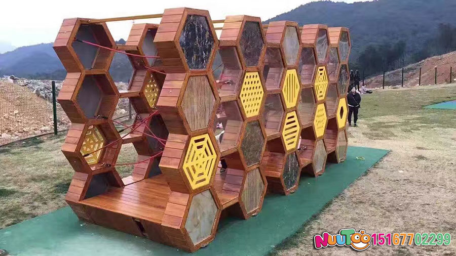 Non-standard travel + honeycomb combination slide + children's play equipment (1)