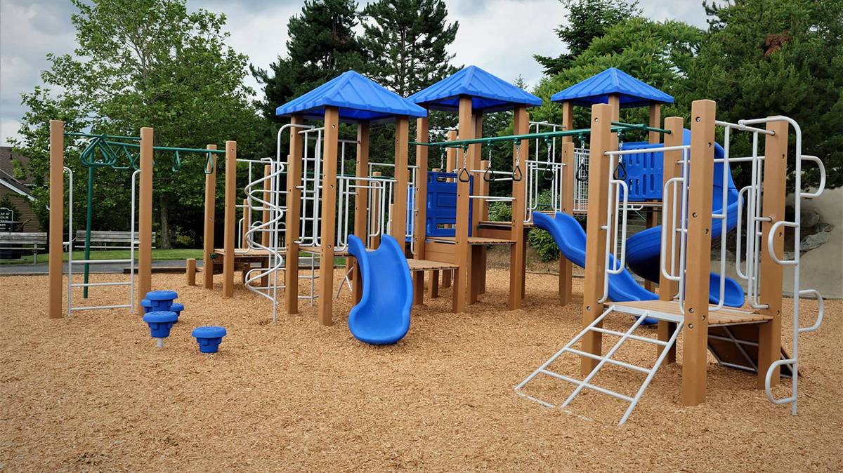 children's playground (3)