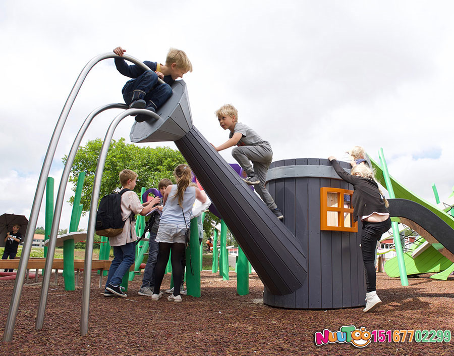 Do you invest in children's playground? Can you make money in the future?