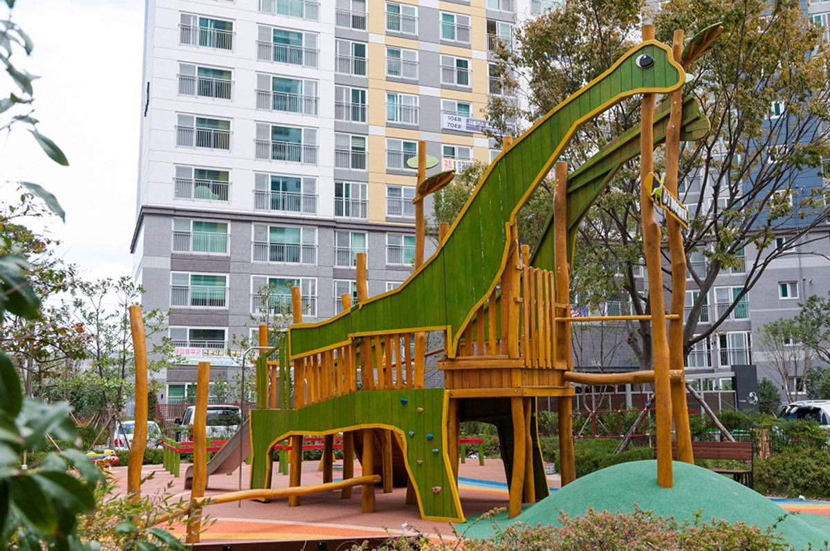 kindergarten slide (1)