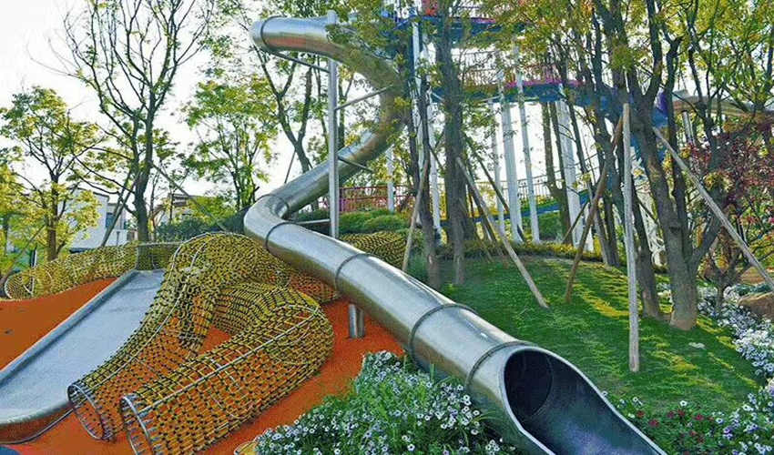 How does children combination slides choose to choose?