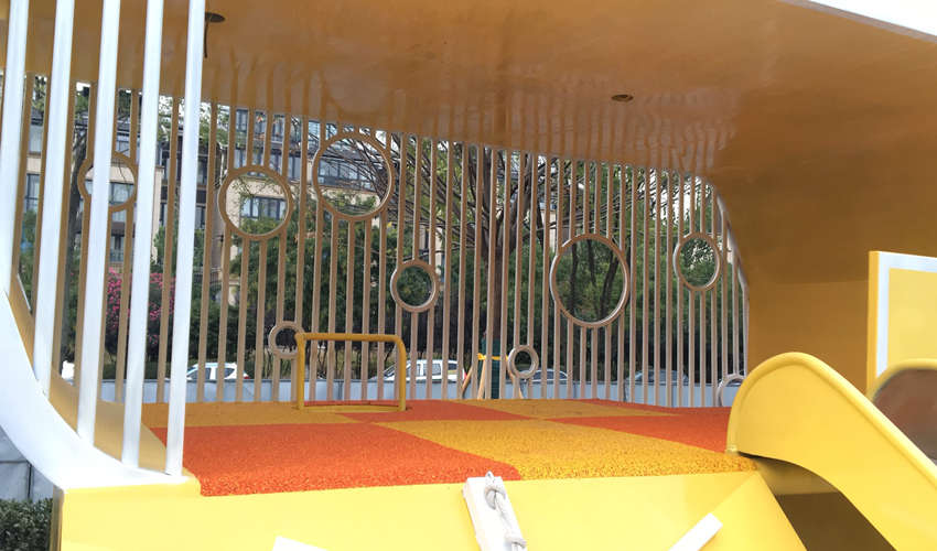 Which brand of custom outdoor combination slide