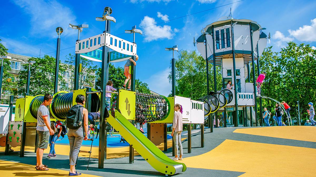 non-standard play equipment (5)
