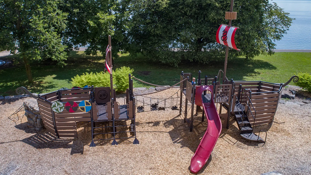 outdoor playground pirate ship (2)