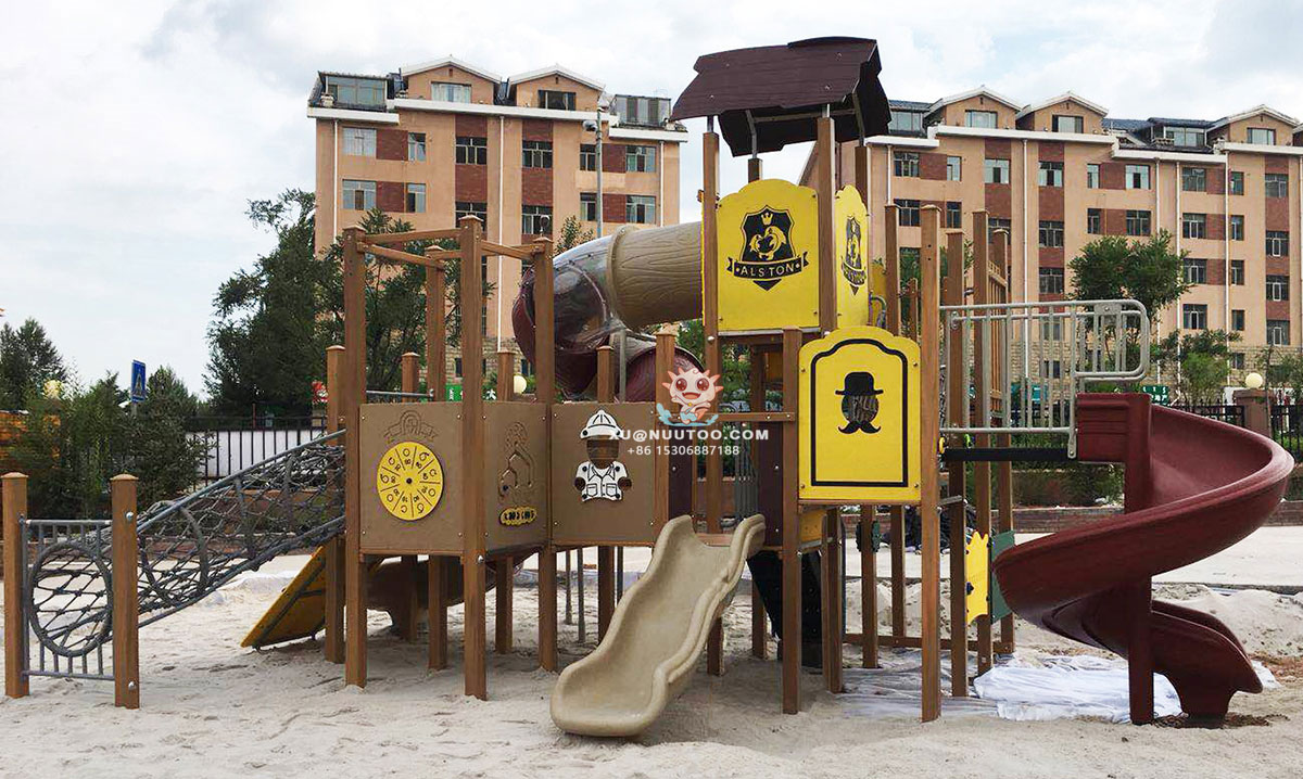 classic playground (4)