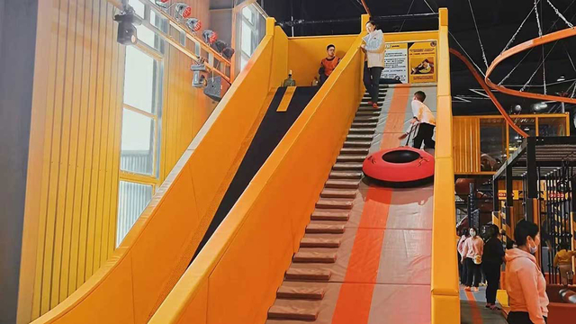 Indoor-Silde