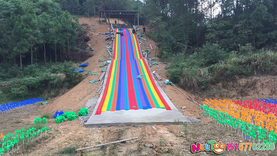Colorful slide + colorful slide + dry snow slide + leap slide - (29)